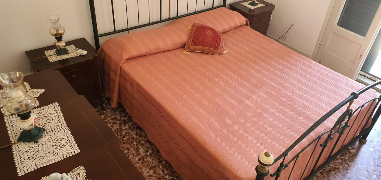 Casa Vacanza a Punta Secca Esterno foto